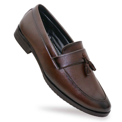 Dusk N Dazzling Brown Tassel Loafers For Men